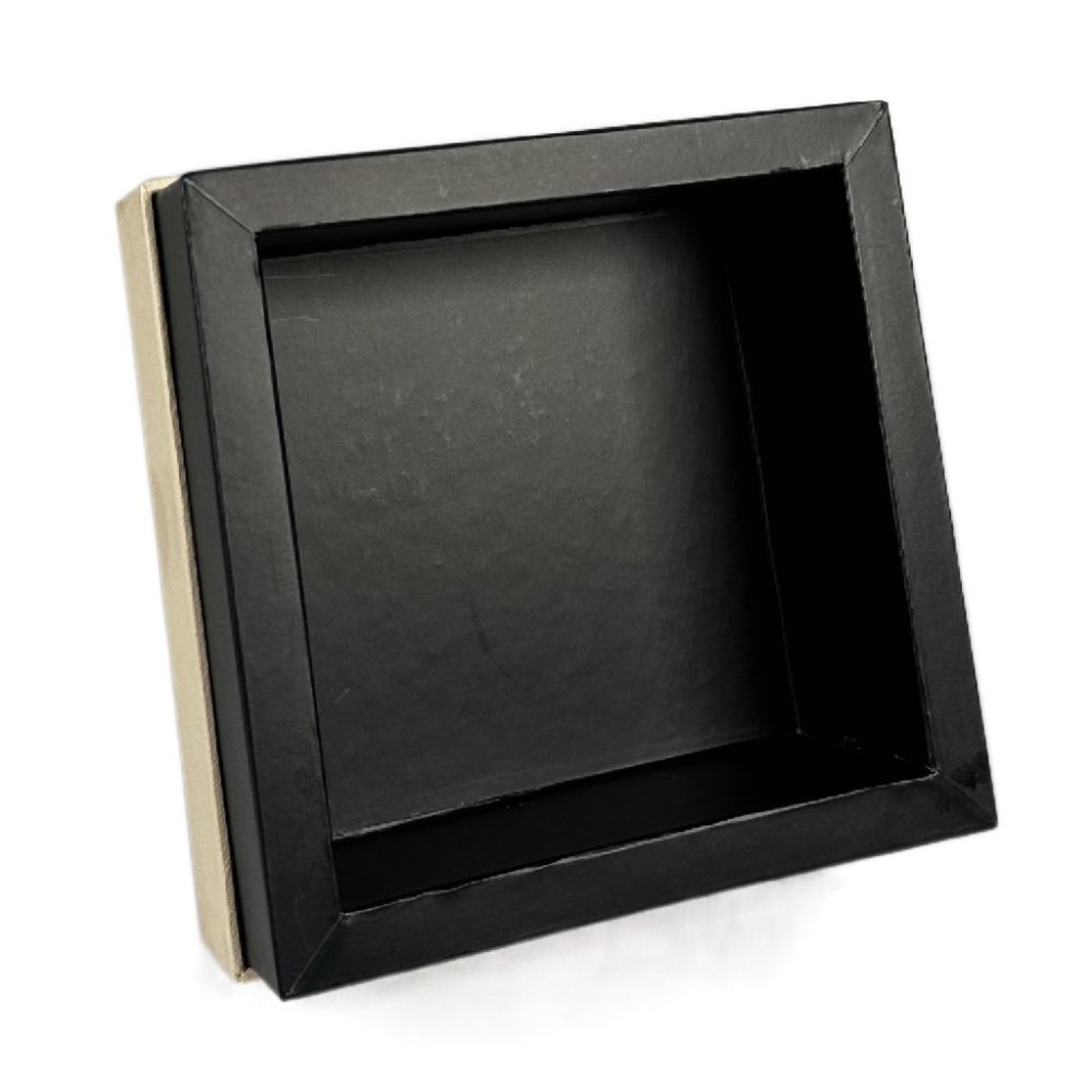 Burberry Watch Box - Picture 3 of 5